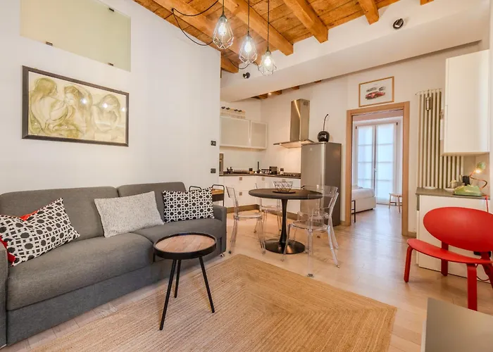 Crocetta Modern Flat