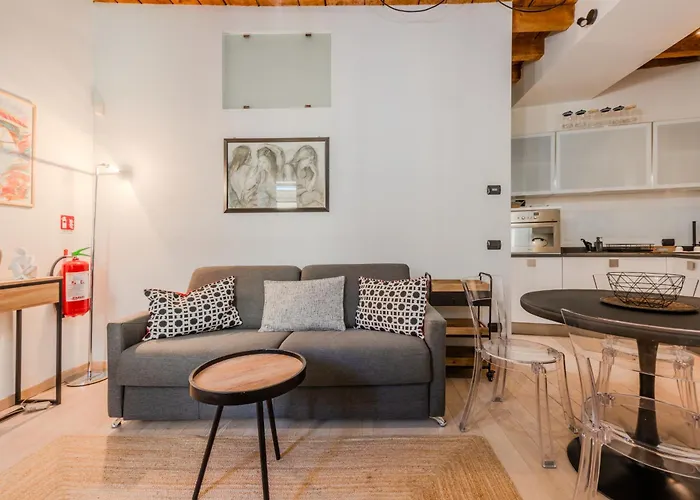 Crocetta Modern Flat